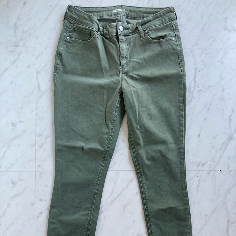 Old Navy Super Skinny Green Ankle Jeans
